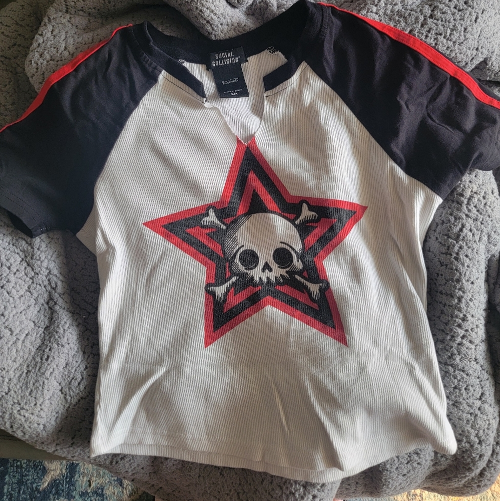 Hot Topic Black and Red Crop Top with Bold Design